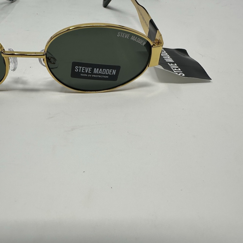 Steve Madden Women's Gold & Black NEW Sunglasses and Case - Picture 4 of 5